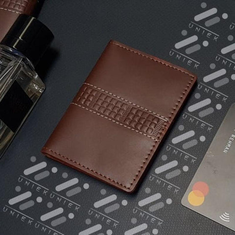 Premium Textured Leather Card Holder Wallet – Sleek Minimalist Design